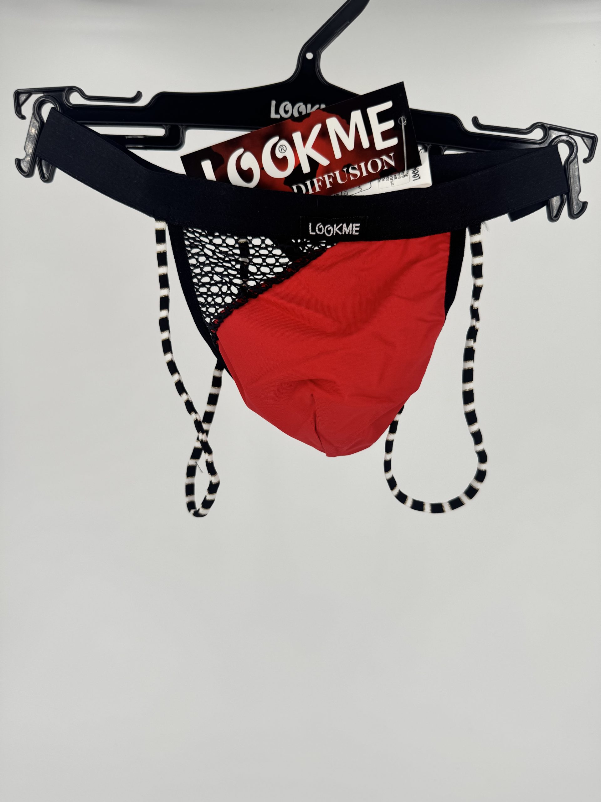 String rouge Urban Look Me