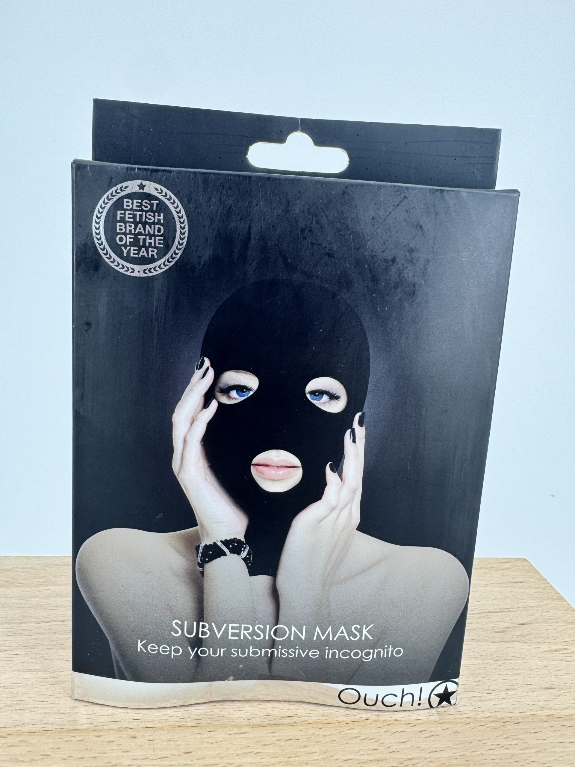 Cagoule BDSM 3 orifices Outch!