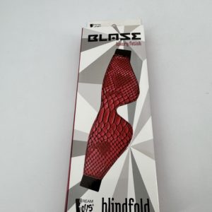 Masque effet peau de serpent rouge avec large élastique BDSM - Blaze