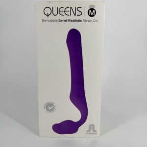 Le gode ceinture anatomique Queens, de la marque Adrien Lastic - taille M violet