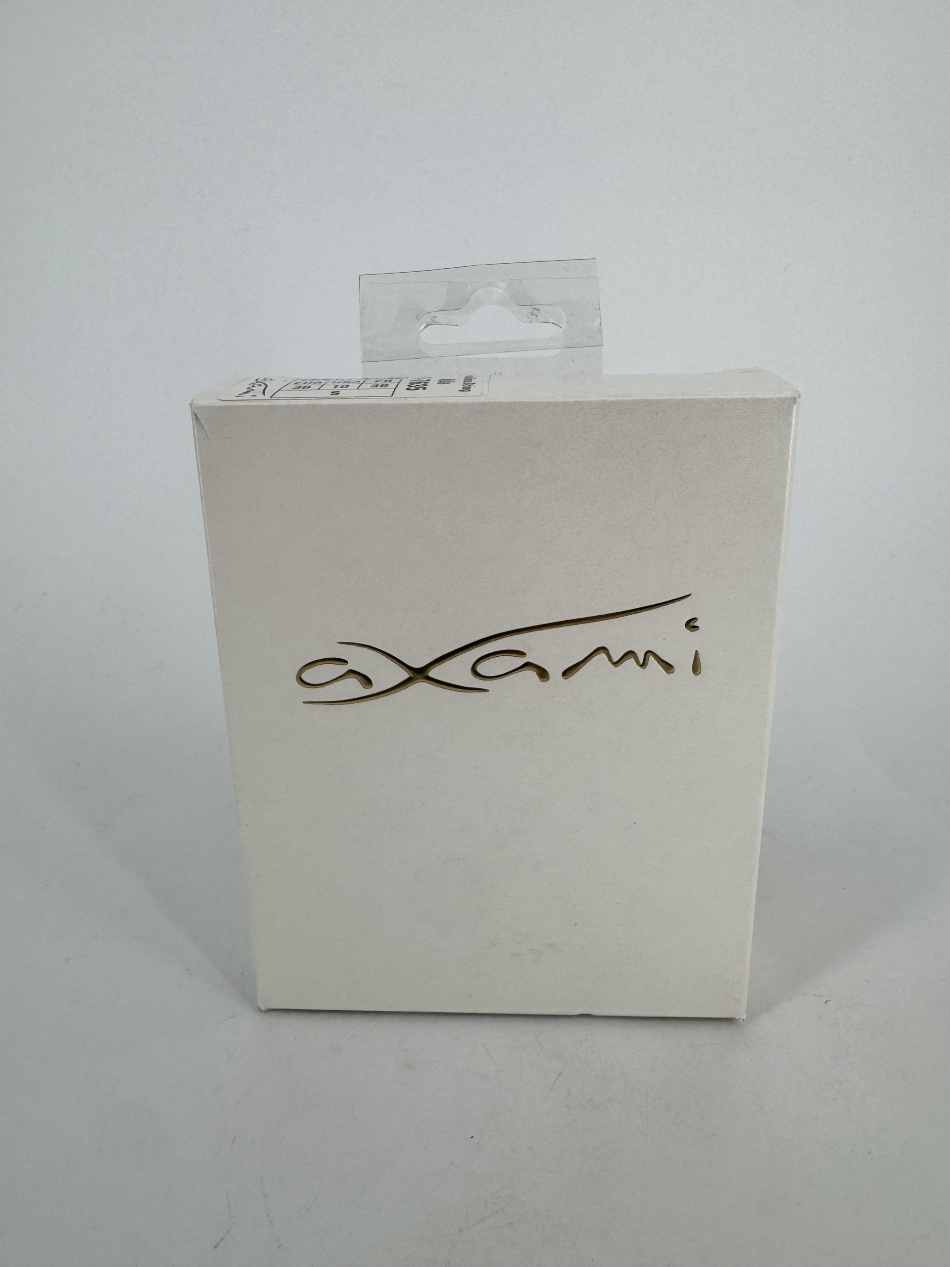 String brésilien noir Adilia Axami taille 38