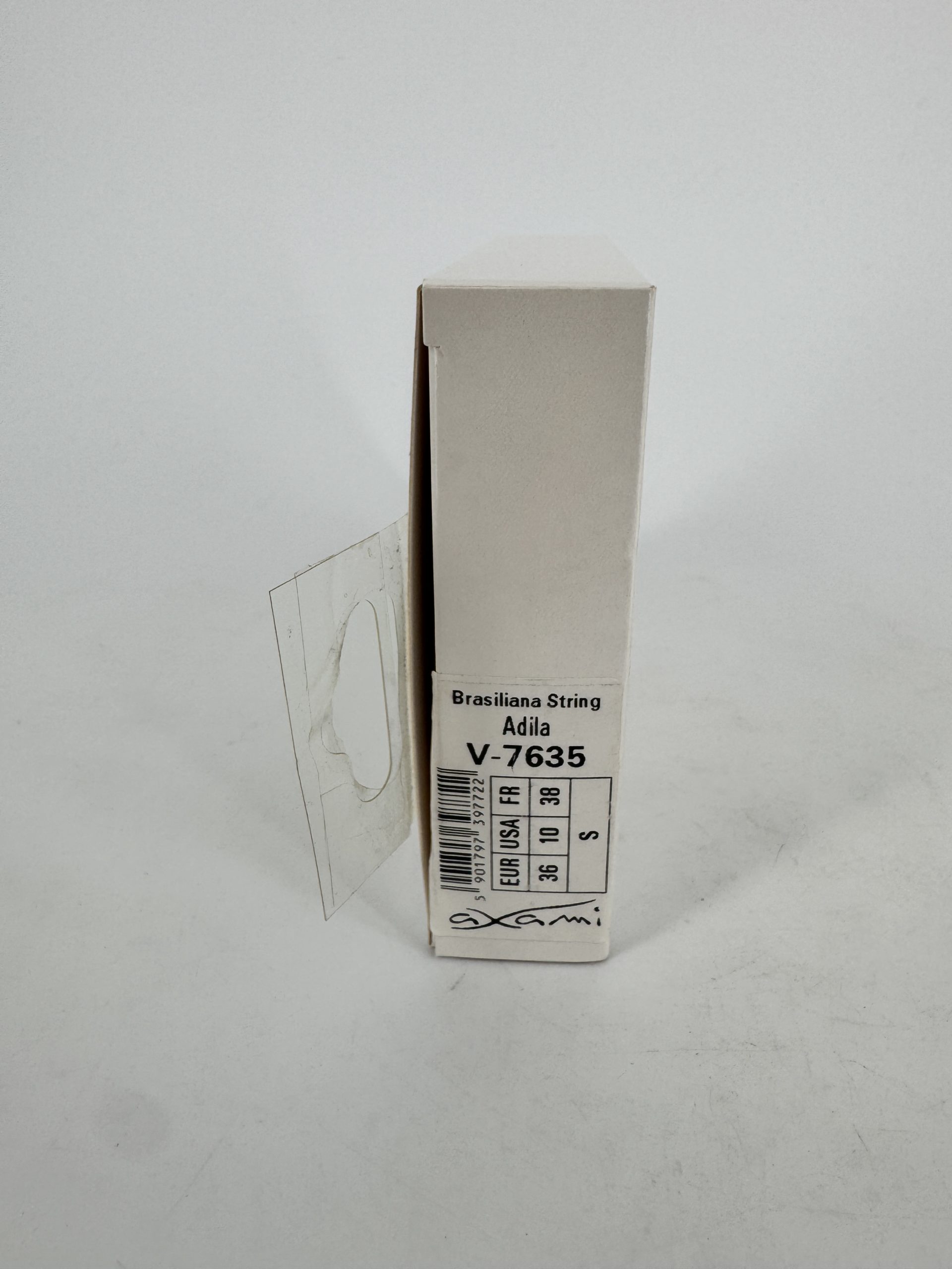 String brésilien noir Adilia Axami taille 38